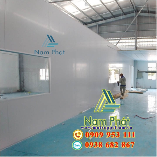Vách Ngăn Panel Cách Nhiệt